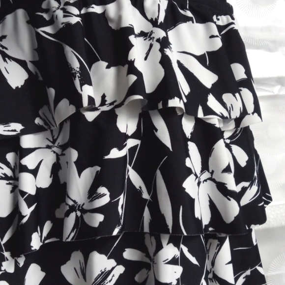 MACY'S ISLAND ESCAPE BLACK WHITE FLORAL WAIST MINIMIZER TANKINI TOP SIZE 8 NWT - Picture 4 of 7